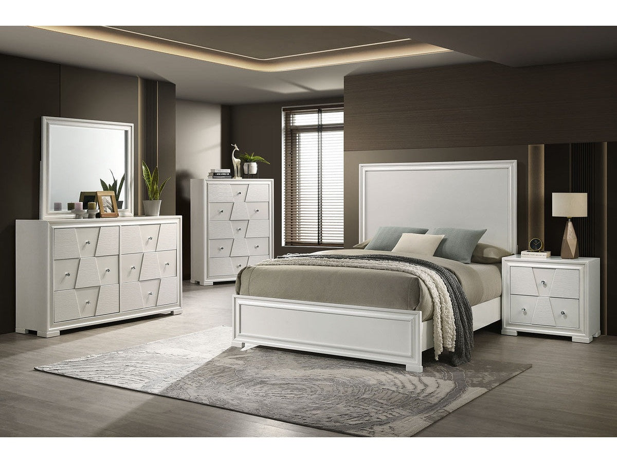 Holsted White Chest