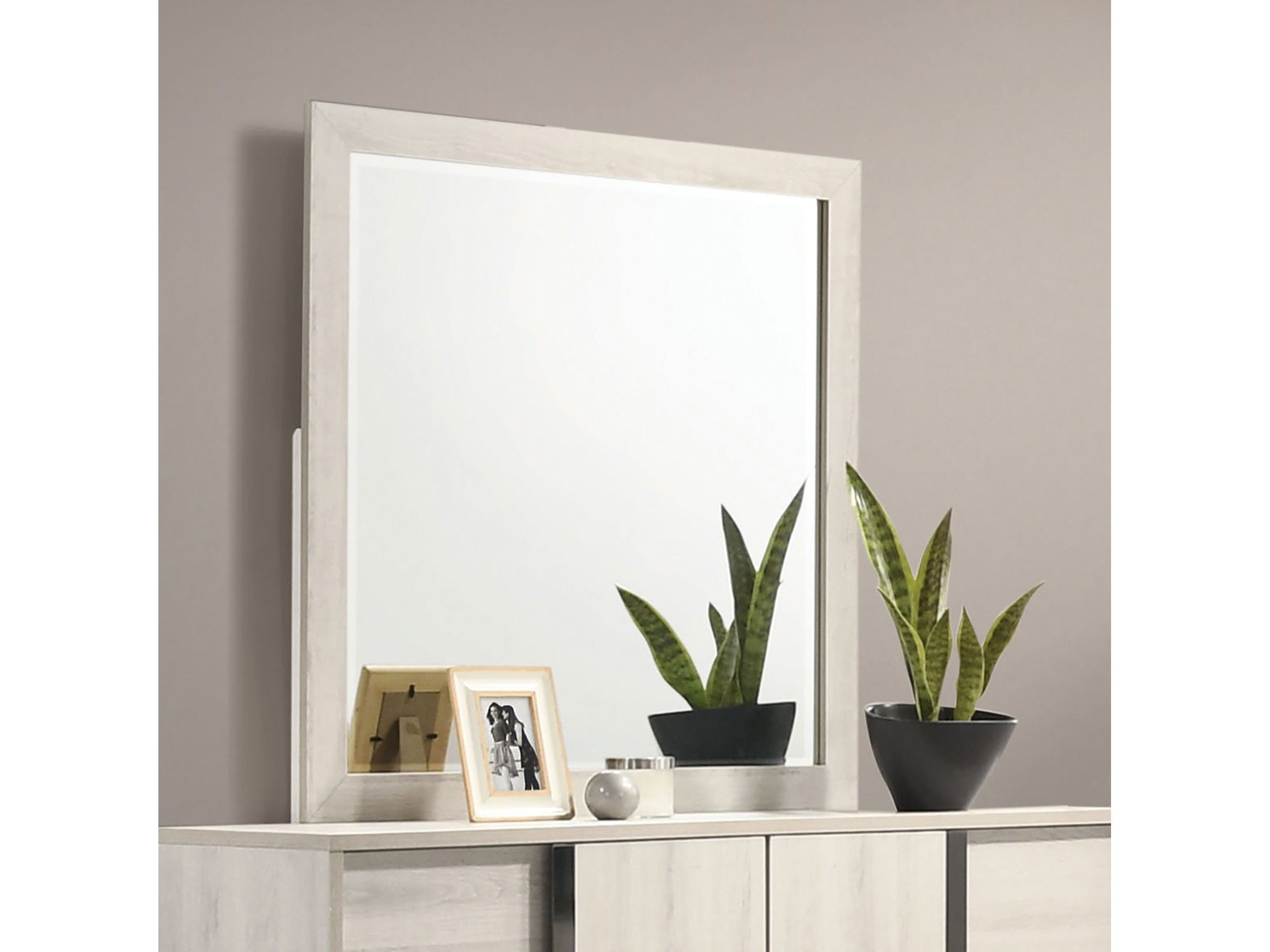 Horten Whitewash Mirror
