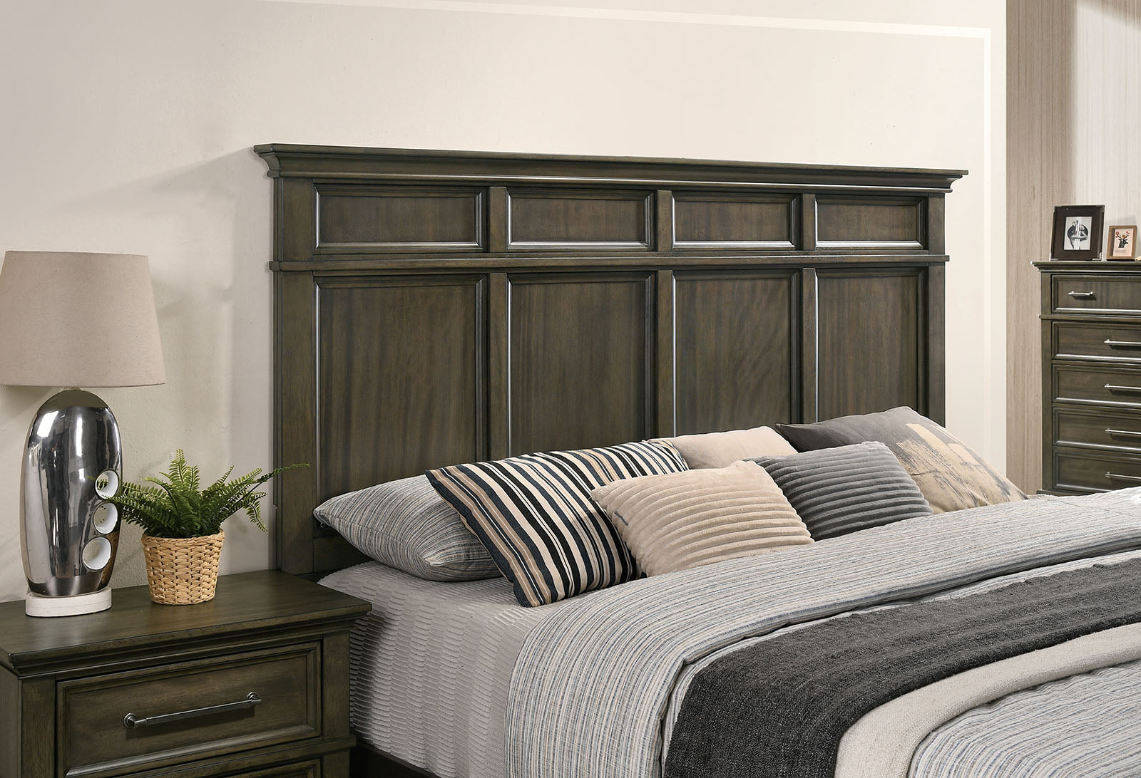 Houston Gray 4 Pc. Queen Bedroom Set