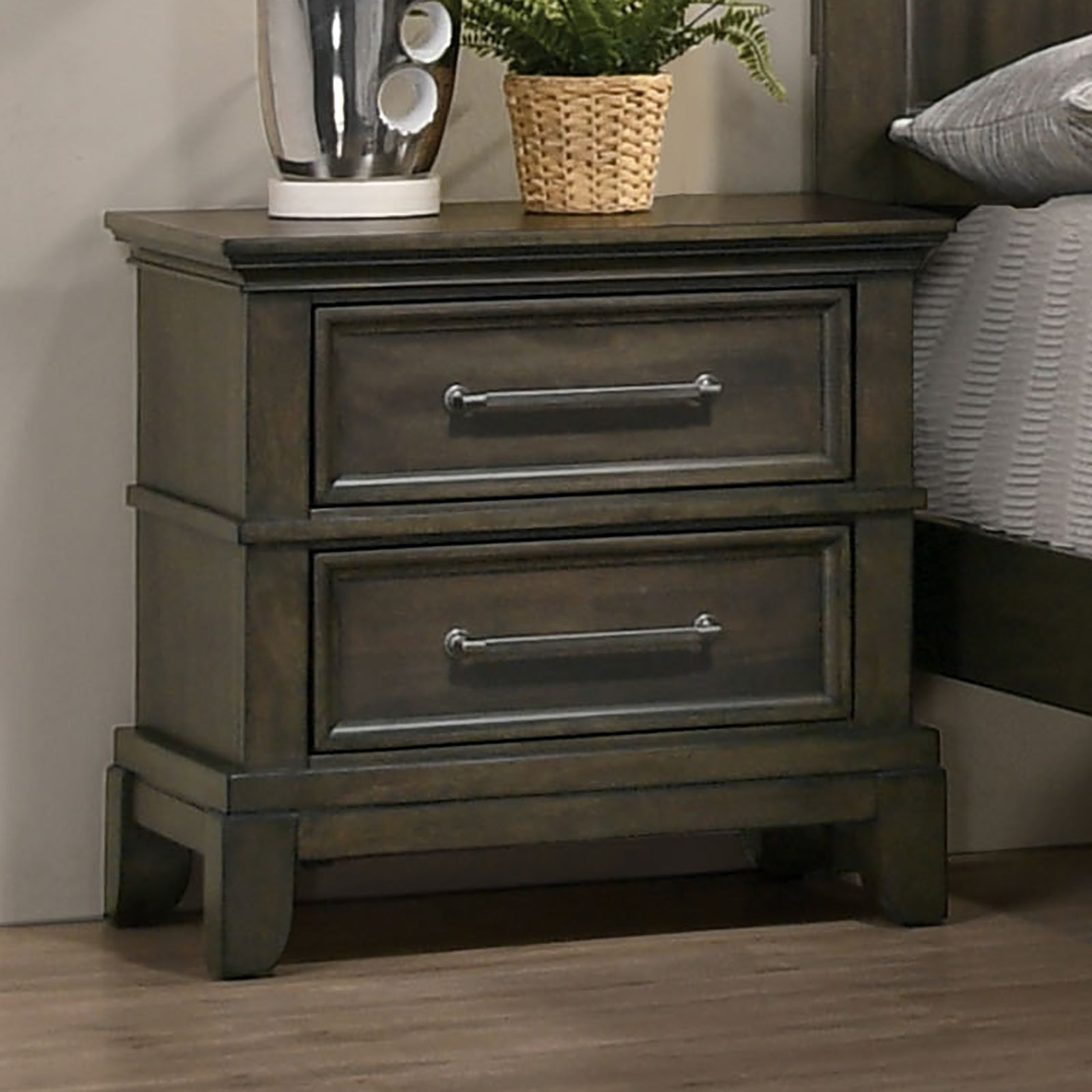 Houston Gray 5 Pc. Queen Bedroom Set w/ 2NS