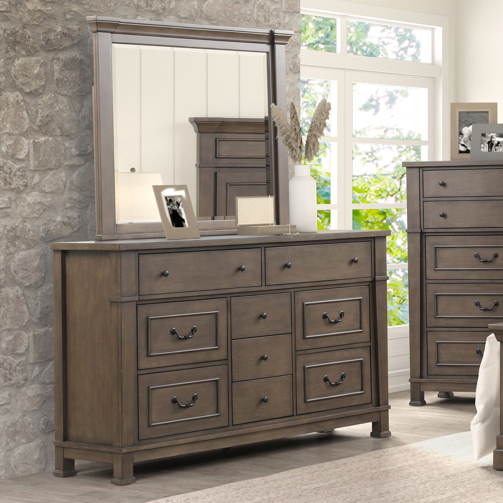 Huddersfield Dark Brown Queen 5 Piece Bedroom Set w/2 Nightstands