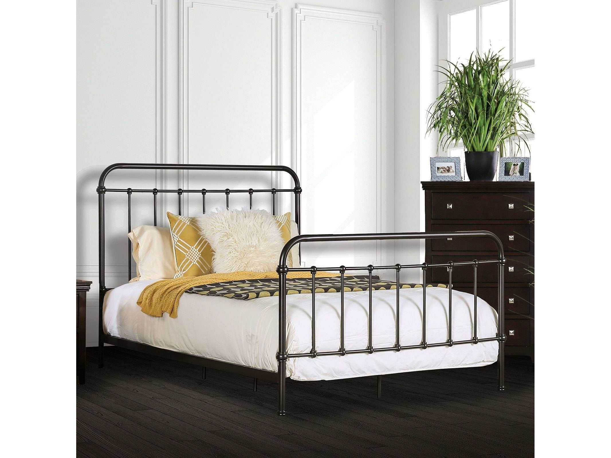 Iria Dark Bronze Cal. King Bed