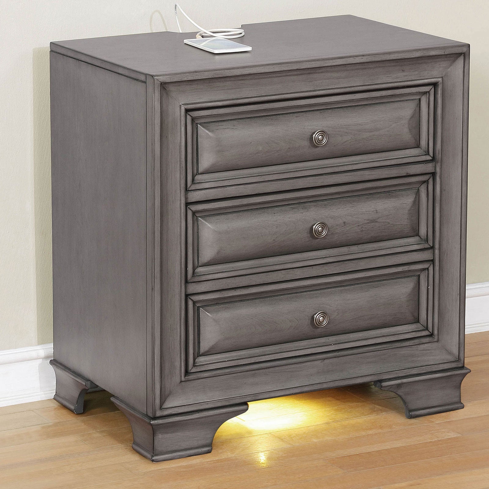 Katherine Gray 5 Pc. Queen Bedroom Set w/ Chest