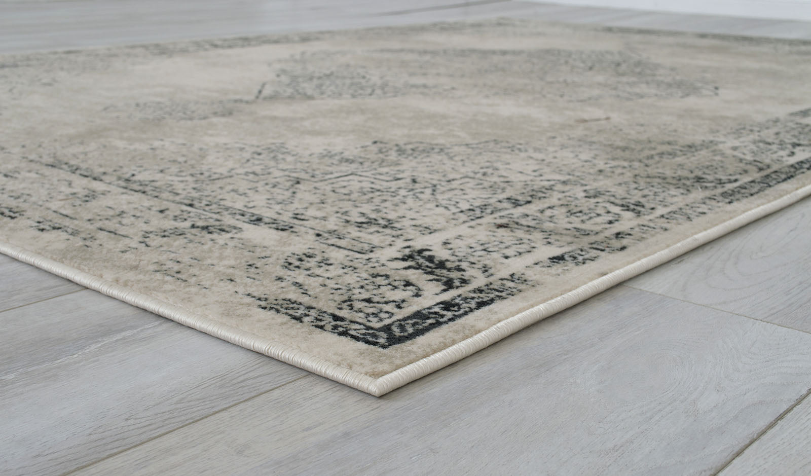 Kozlu Beige 5' X 7' Area Rug