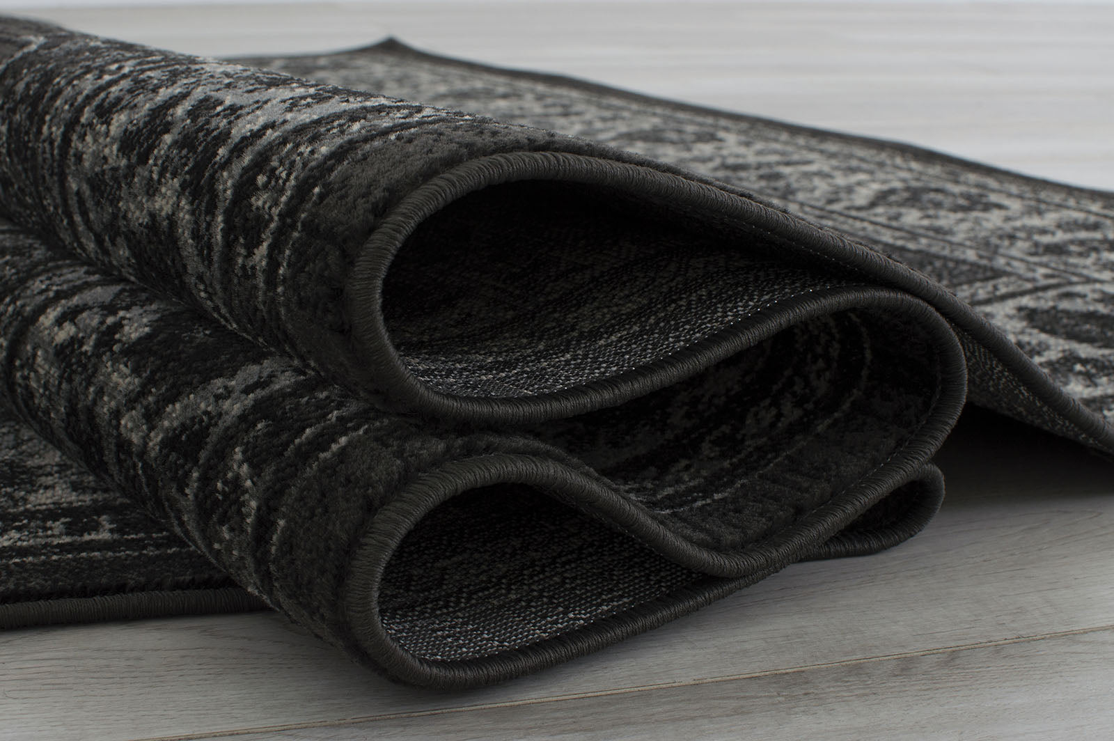 Kozlu Dark Gray 5' X 7' Area Rug