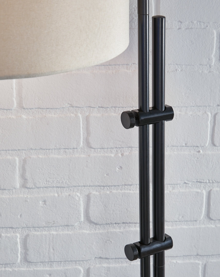 Baronvale Metal Table Lamp (1/CN)