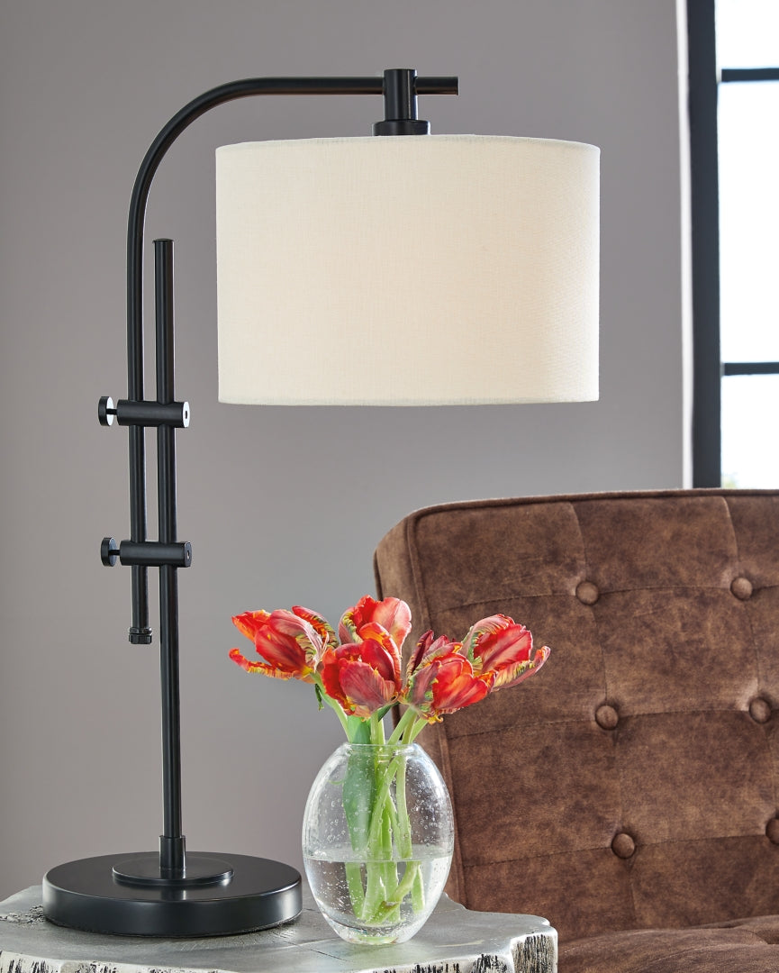 Baronvale Metal Table Lamp (1/CN)