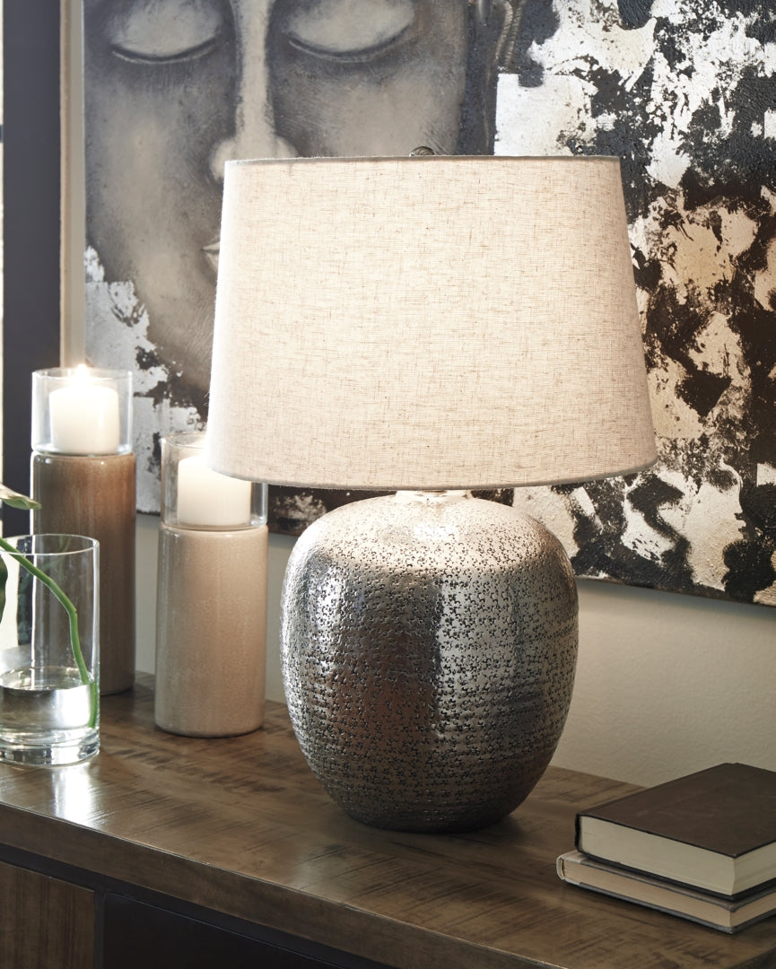 Madney Metal Table Lamp (1/CN)