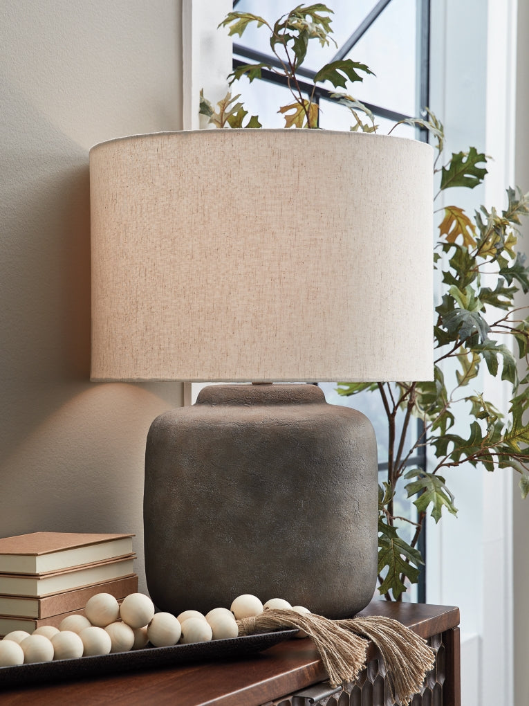 Zandophen Metal Table Lamp