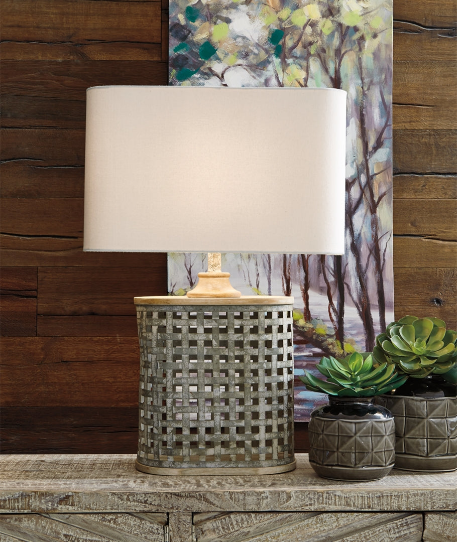 Deondra Metal Table Lamp (1/CN)