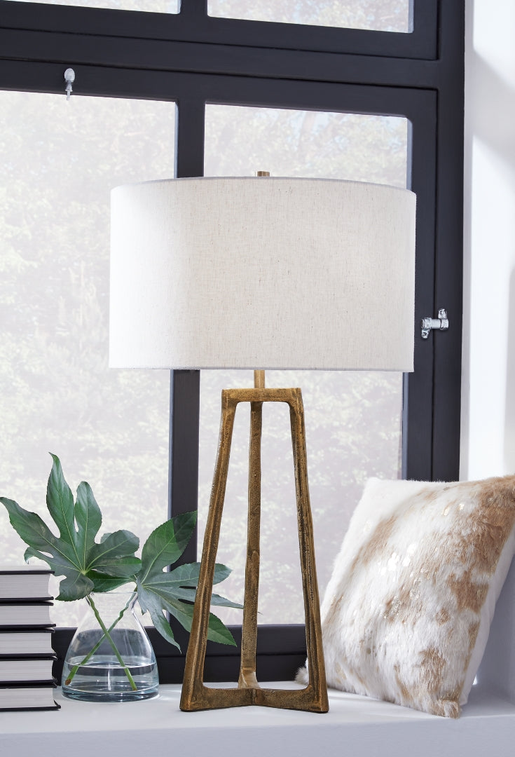 Ryandale Metal Table Lamp (1/CN)