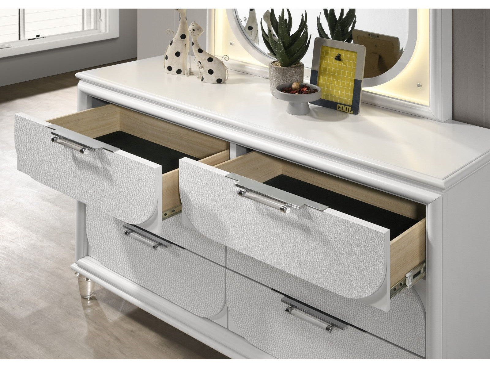 Lareina Pearl White Dresser