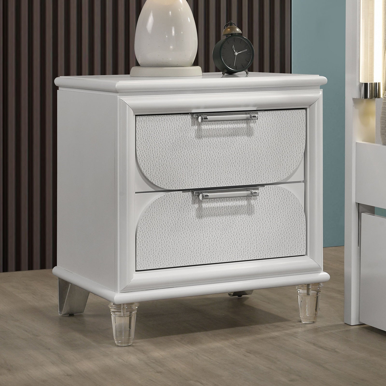 Lareina Pearl White Twin 5 Piece Bedroom Set w/2 Nightstands