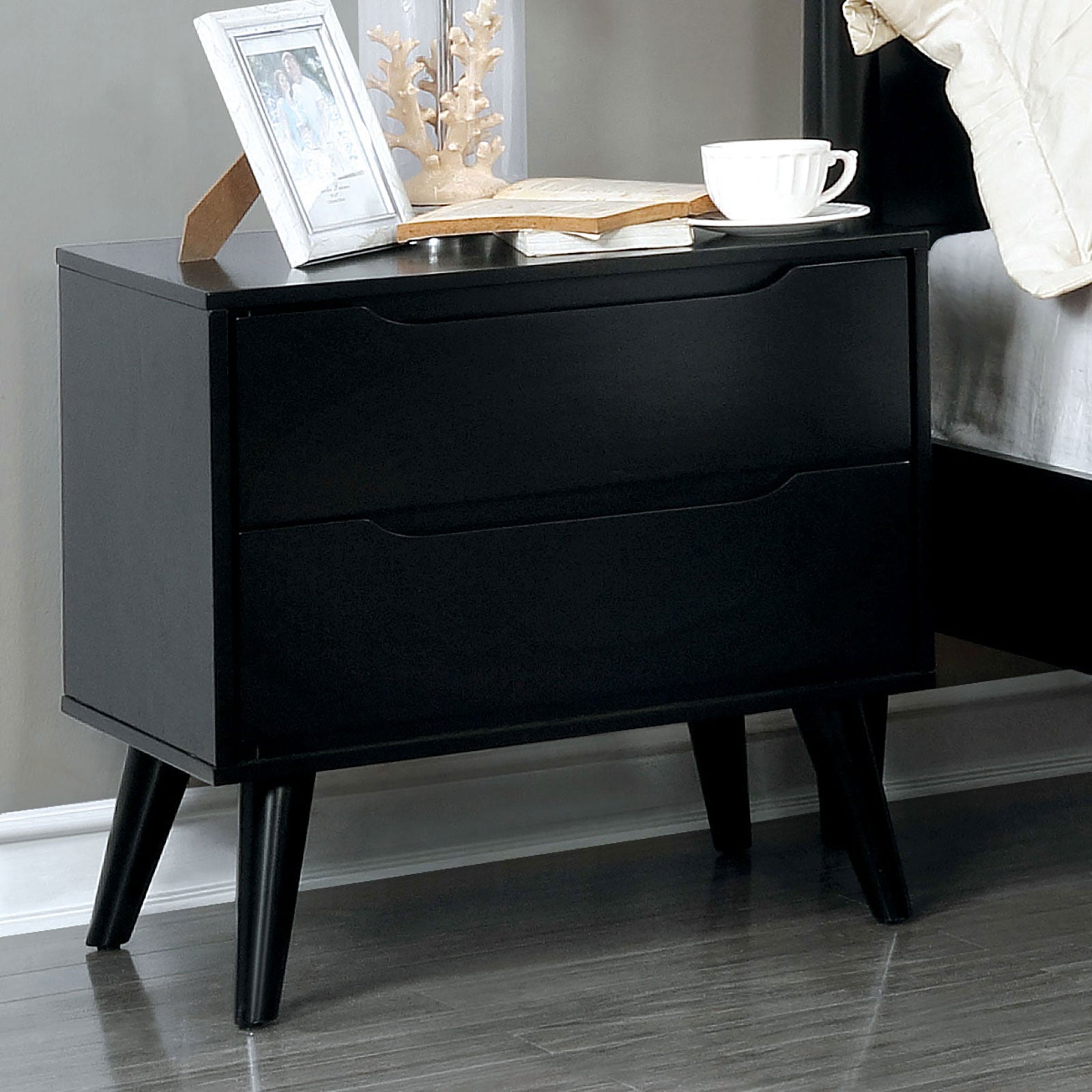 Lennart Black 4 Pc. Twin Bedroom Set