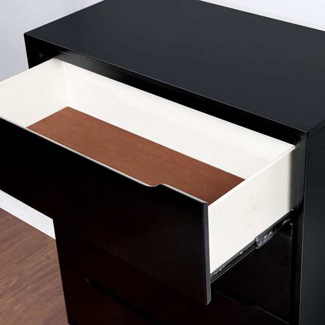 Lennart Black Chest