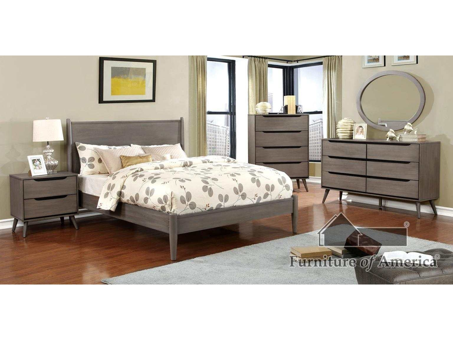 Lennart Gray 5 Pc. Queen Bedroom Set w/ Oval Mirror & Chest