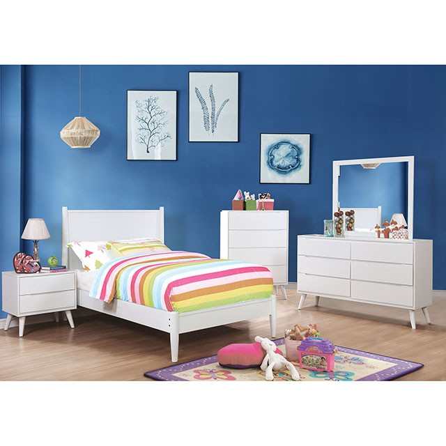 Lennart White Eastern King Bed
