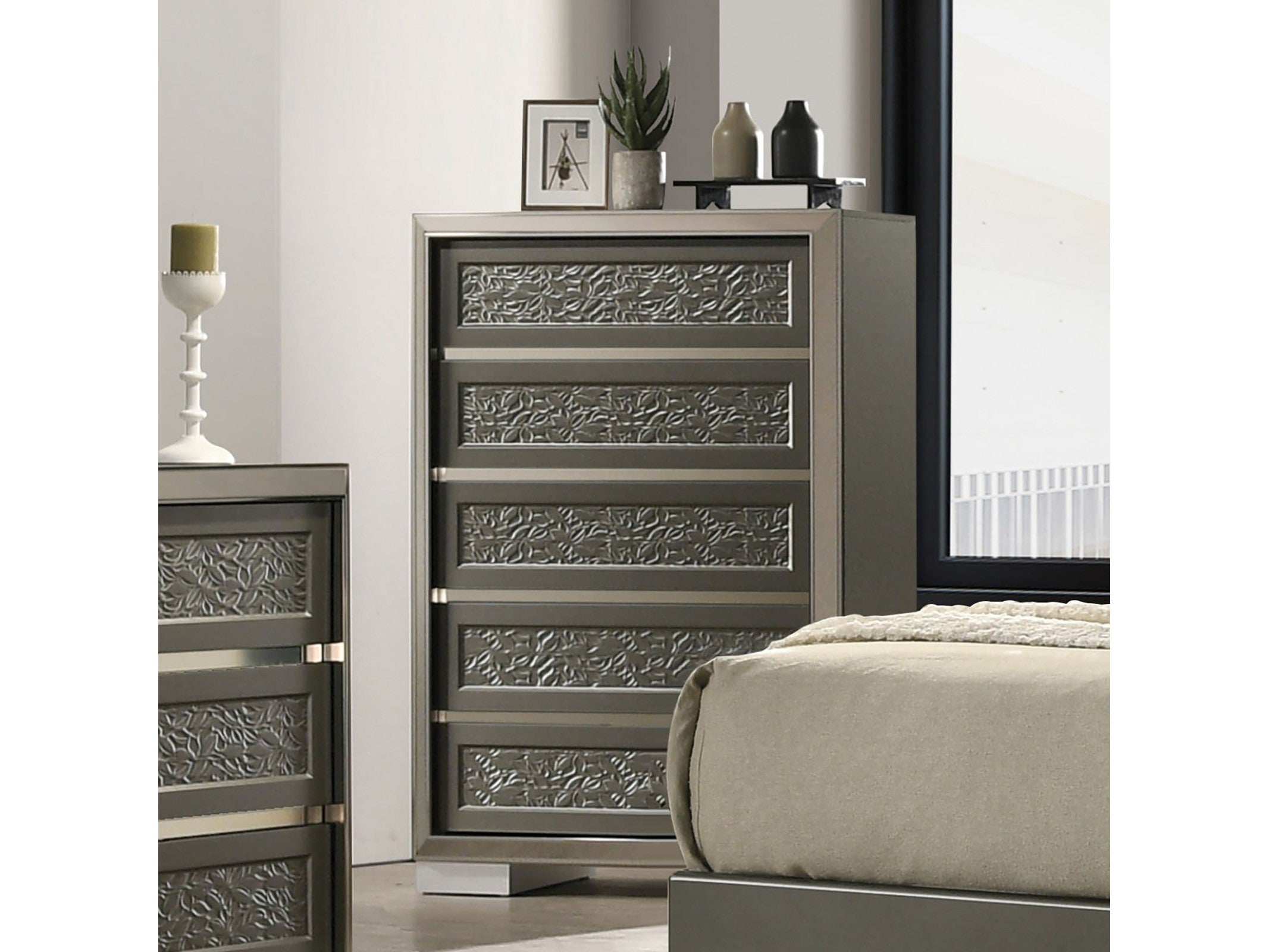Leyland Dark Gray Chest