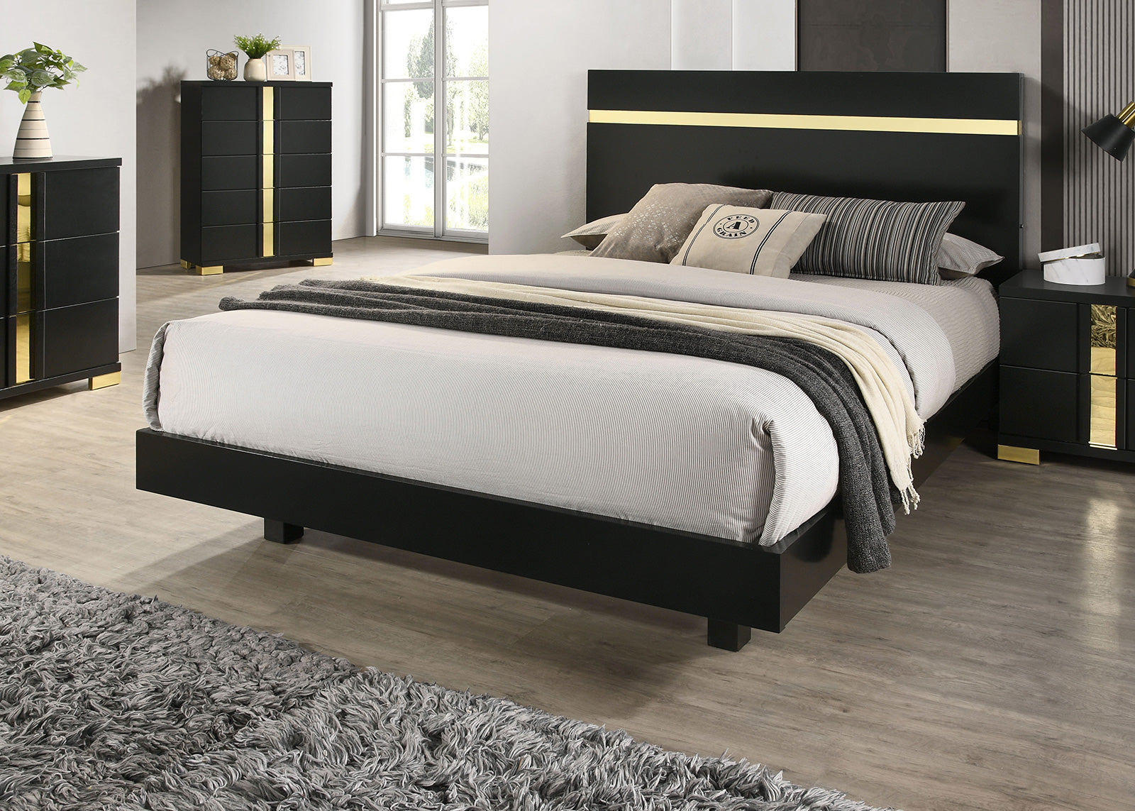 Lillestrom Black/Gold Full Bed