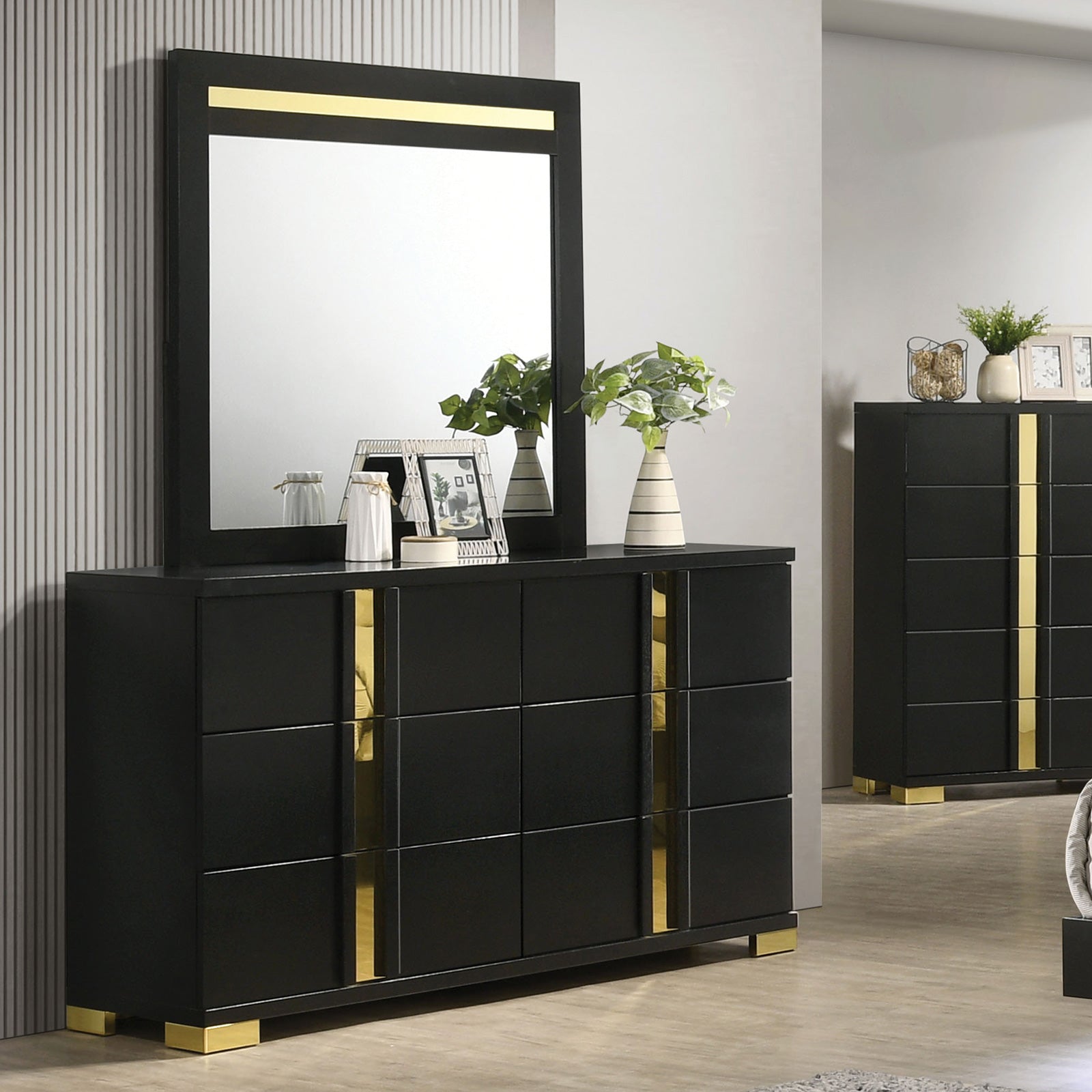 Lillestrom Black/Gold Mirror