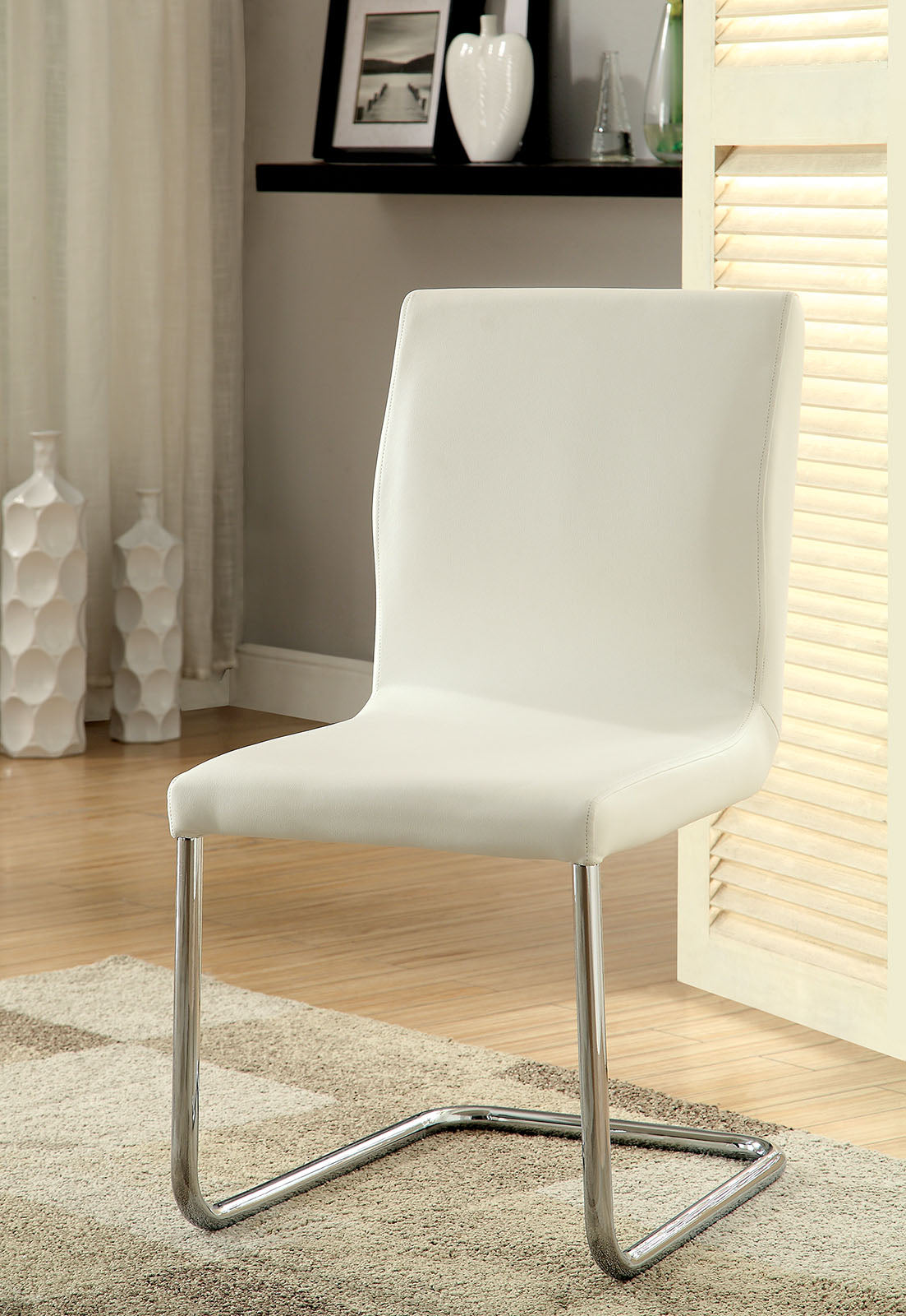 Lodia White 7 Pc. Dining Room Set