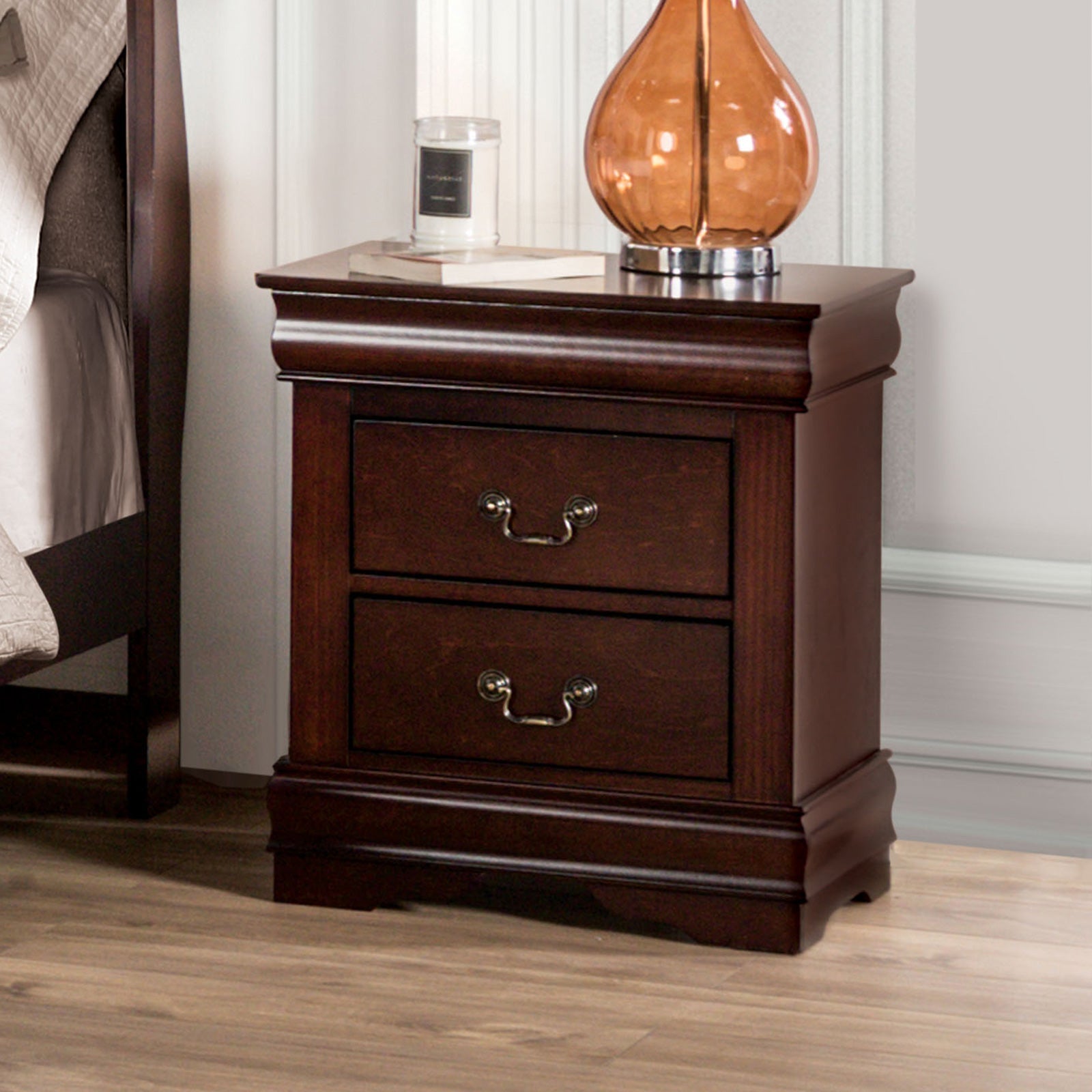 Louis Philippe Dark Cherry 5 Pc. Queen Bedroom Set w/ Chest
