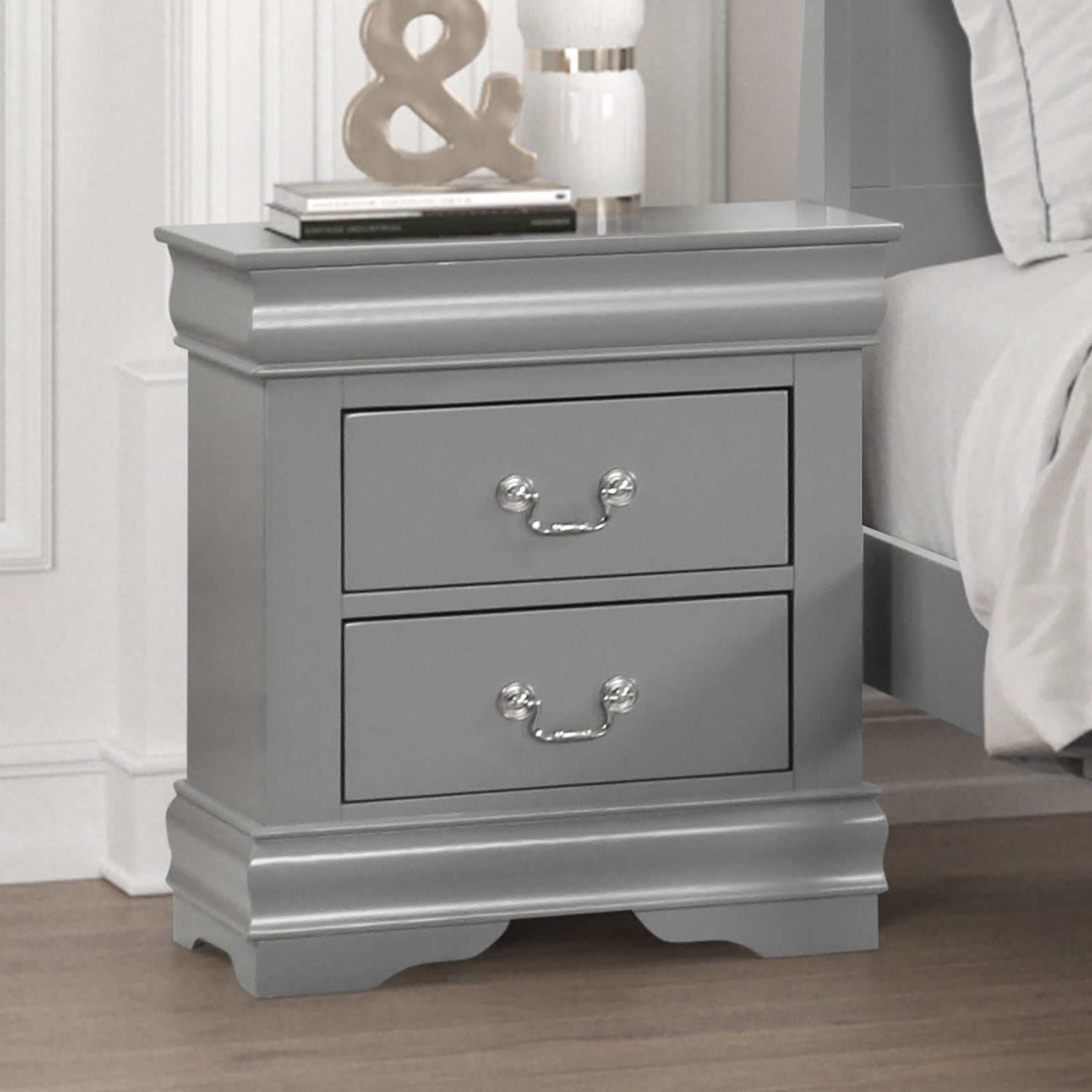 Louis Philippe Gray 5 Pc. Queen Bedroom Set w/ 2NS