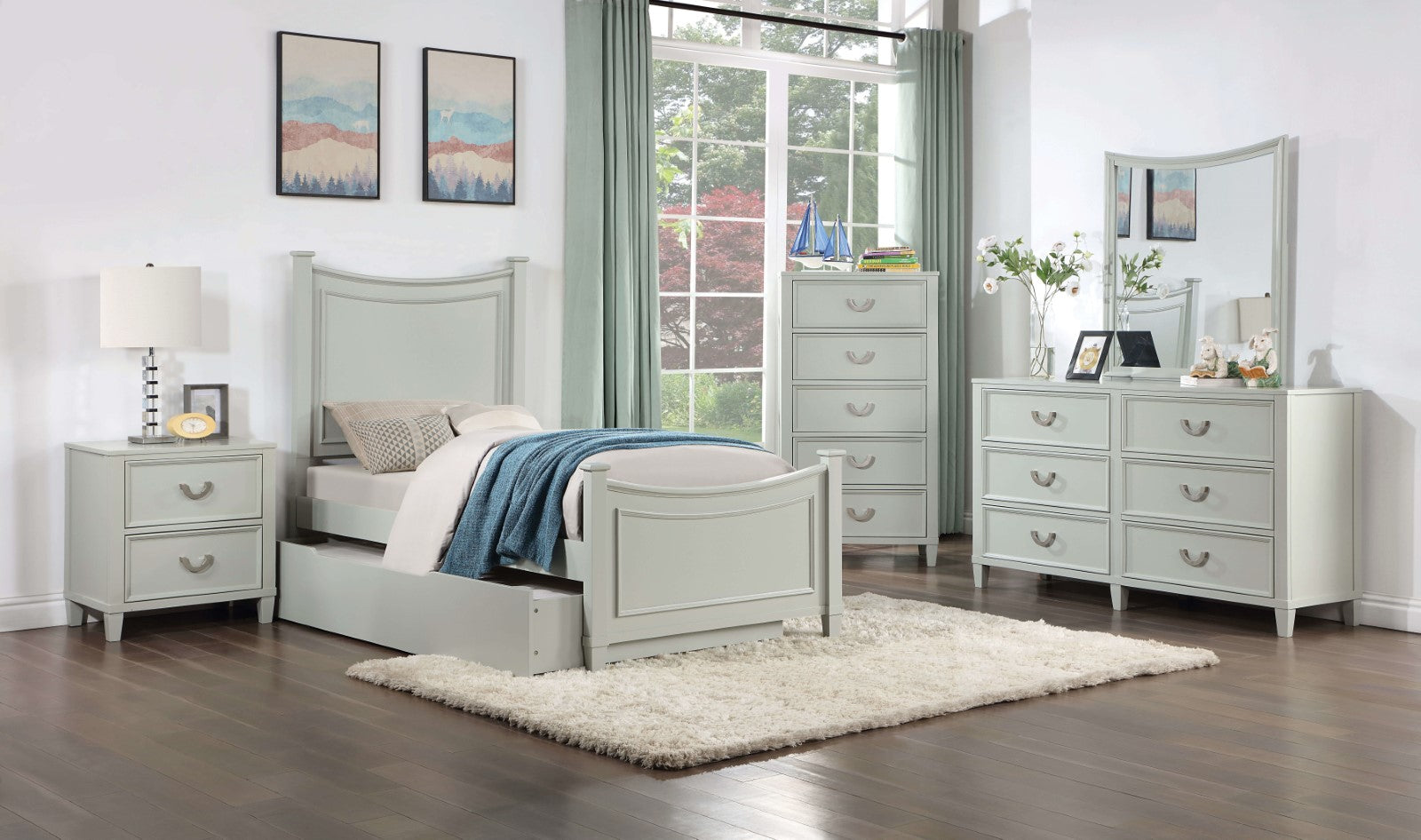 Lycoris White Chest