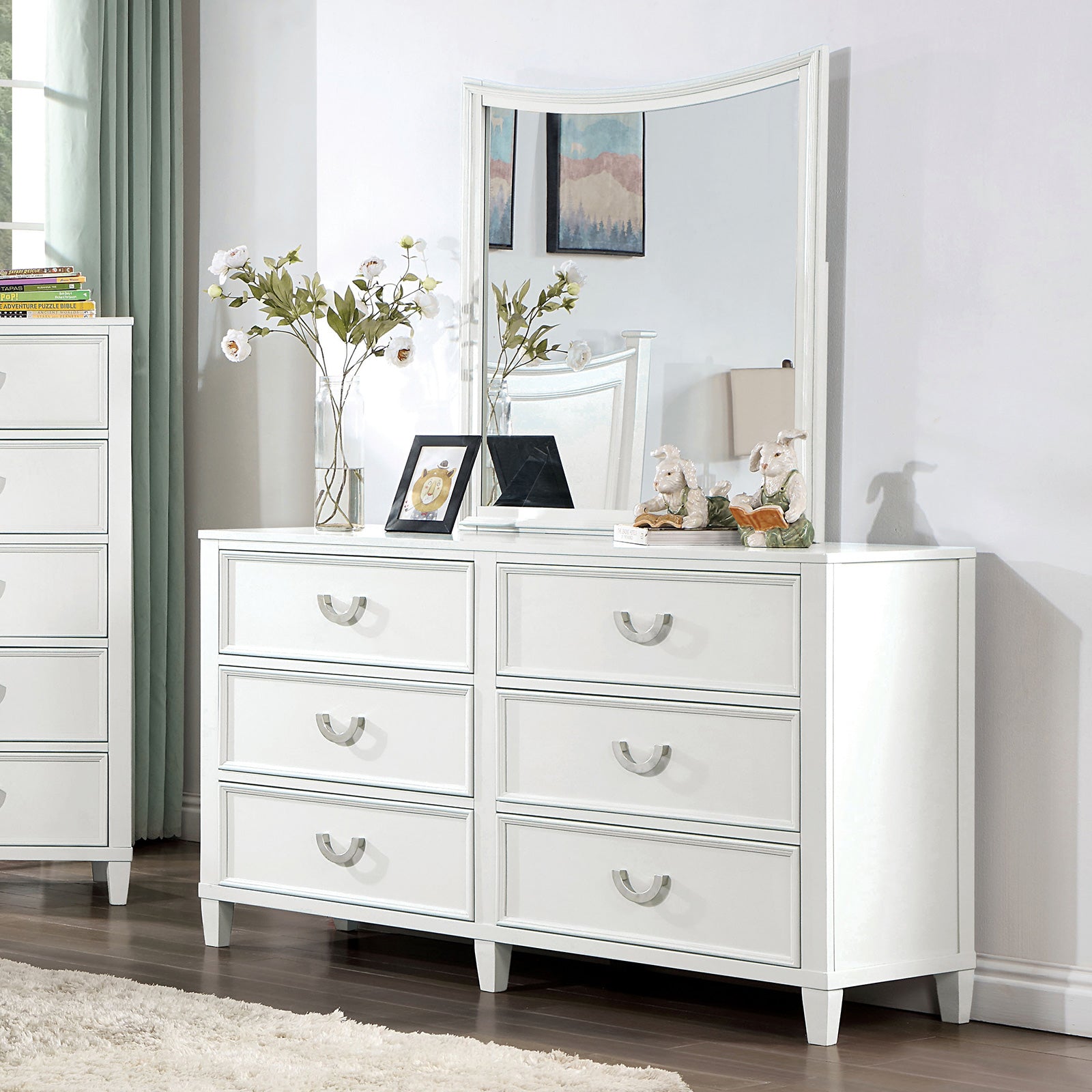 Lycoris White Full 4 Piece Bedroom Set