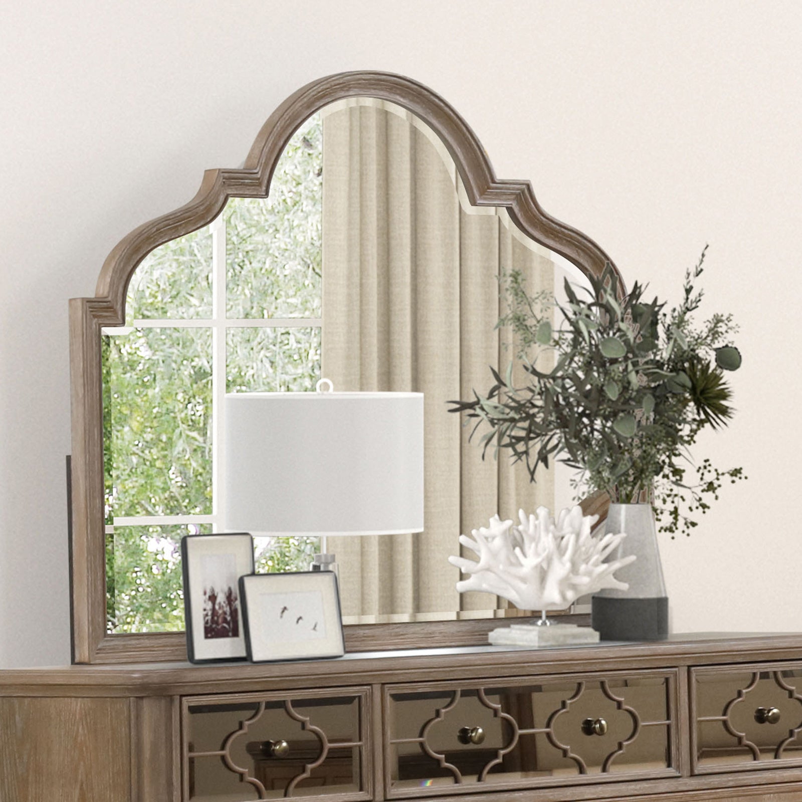 Lyris  Rustic Oak Queen 4 Piece Bedroom Set