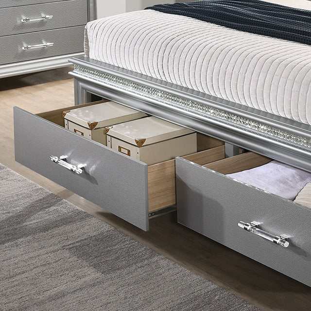 Maddie Silver Eastern King Bed