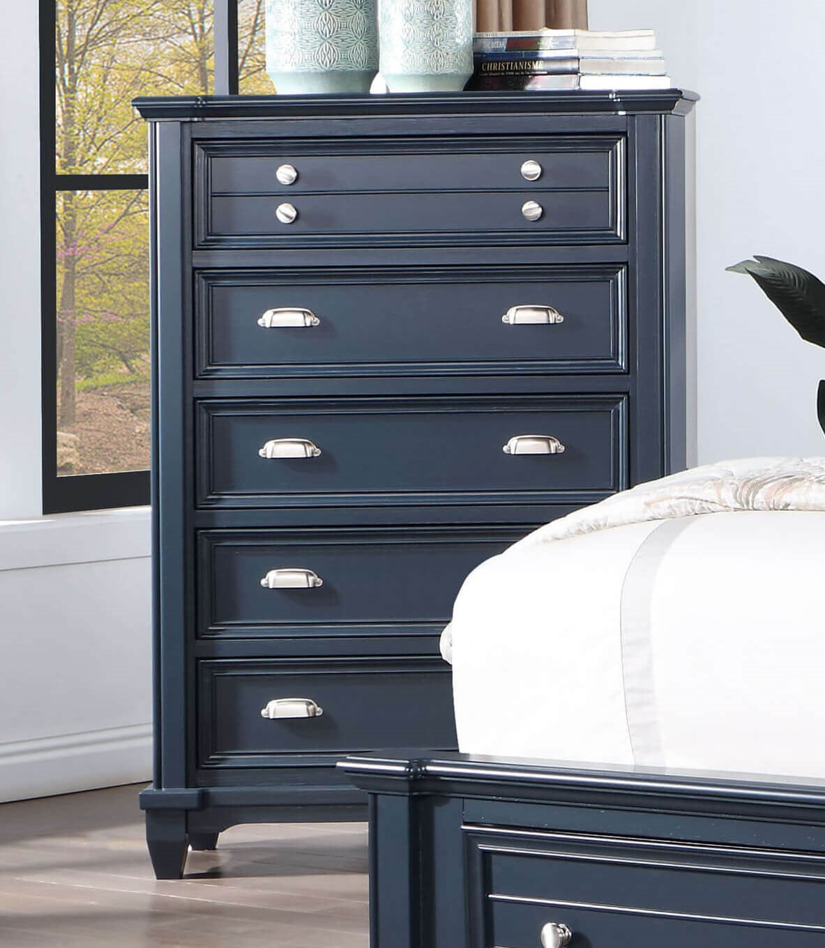 Manzanillo Slate Blue 5 Pc. Queen Bedroom Set w/ Chest