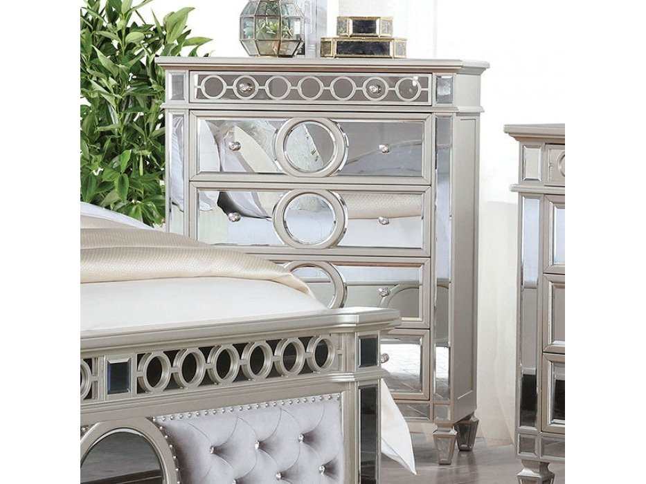 Marseille Champagne Chest