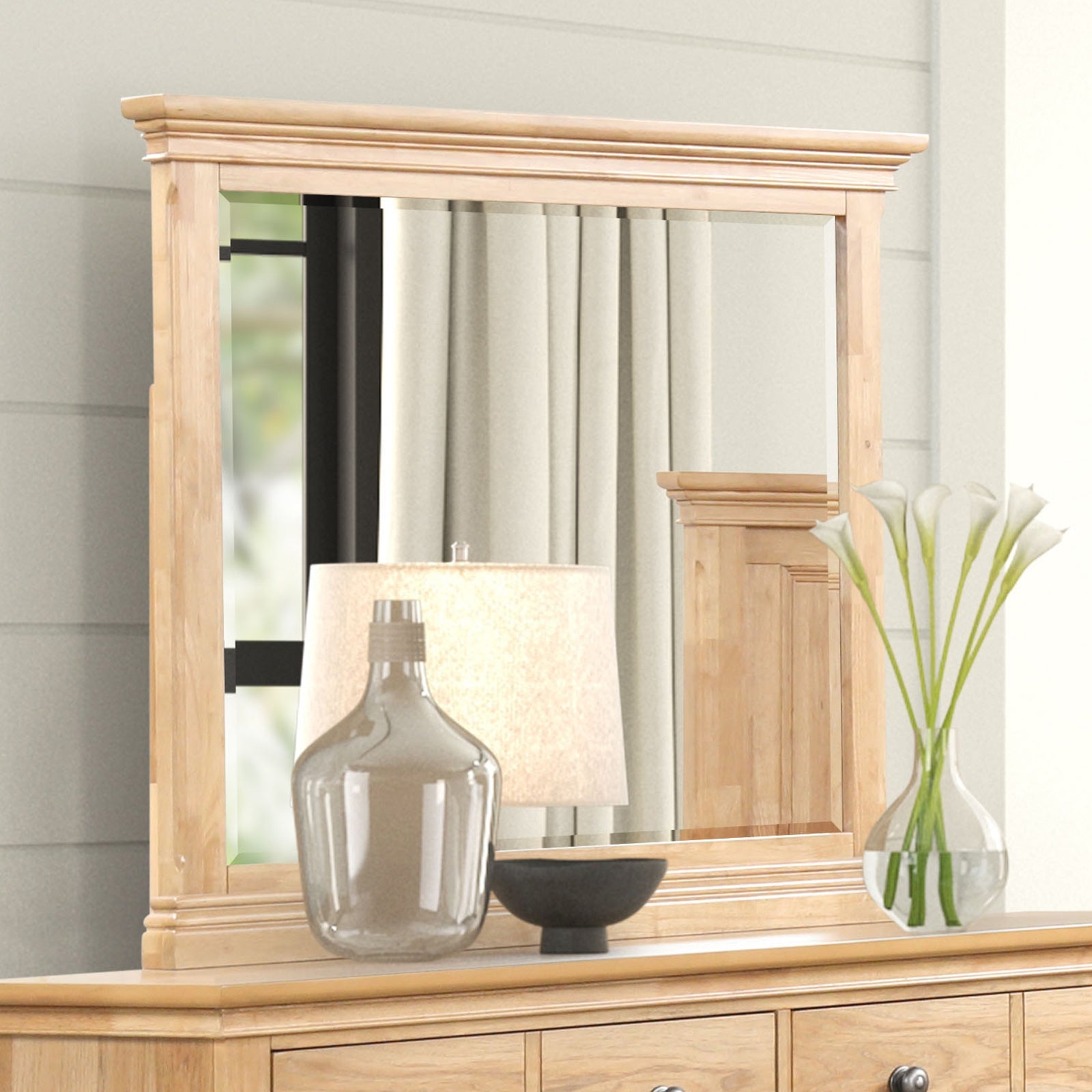 Mchenry Natural Oak Queen 4 Piece Bedroom Set