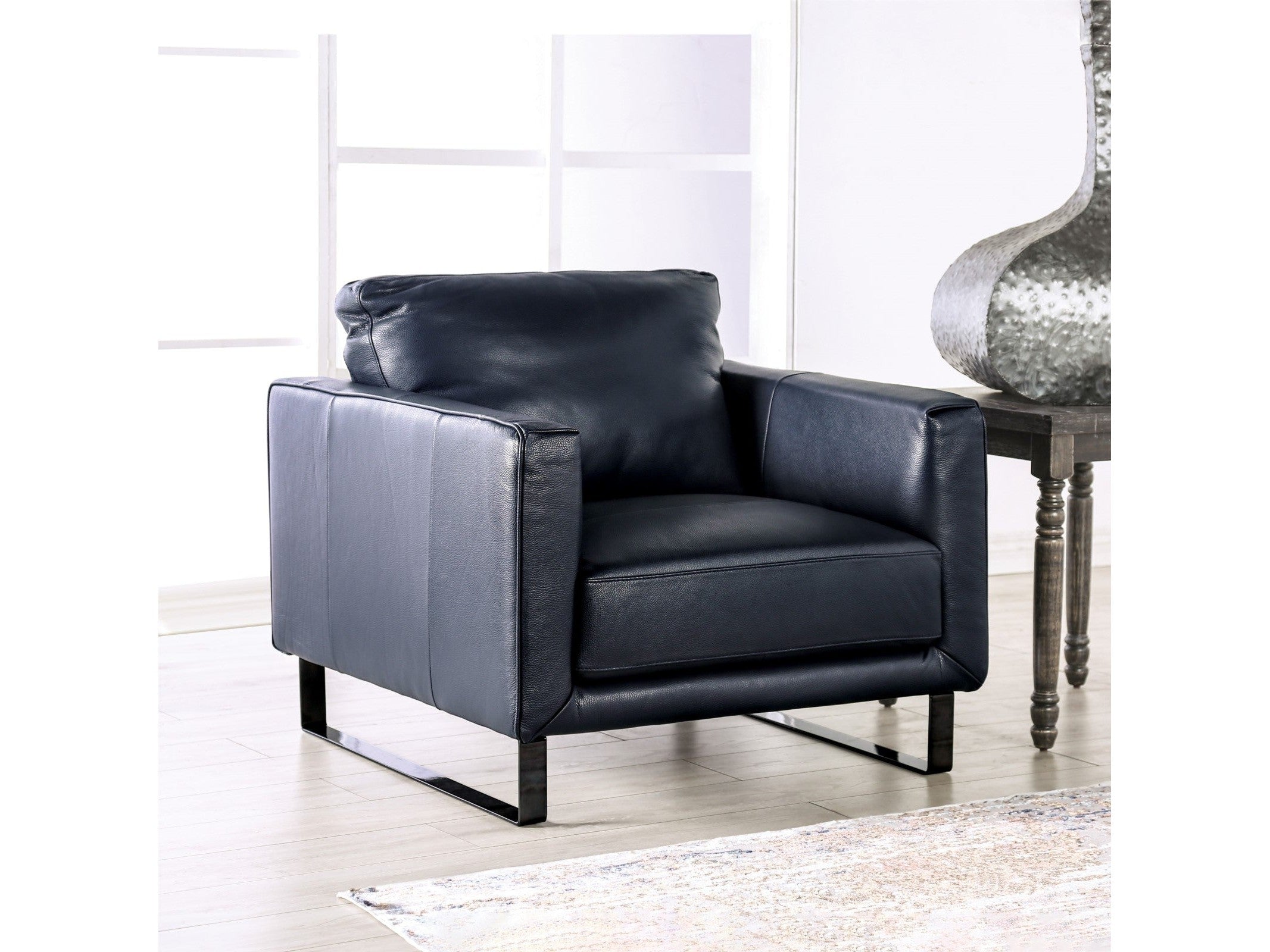Mezzanotte Midnight Blue Real Italian Leather Chair