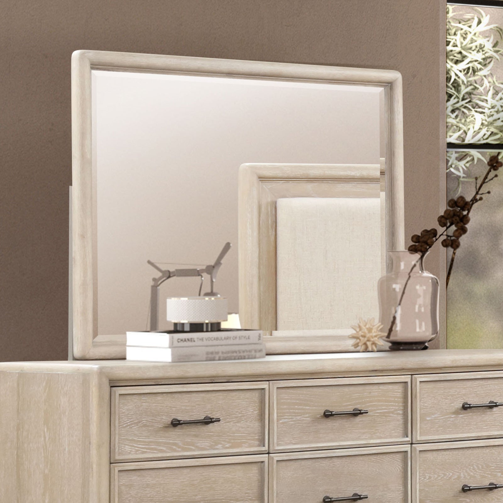 Midhurst Oak Queen 4 Piece Bedroom Set