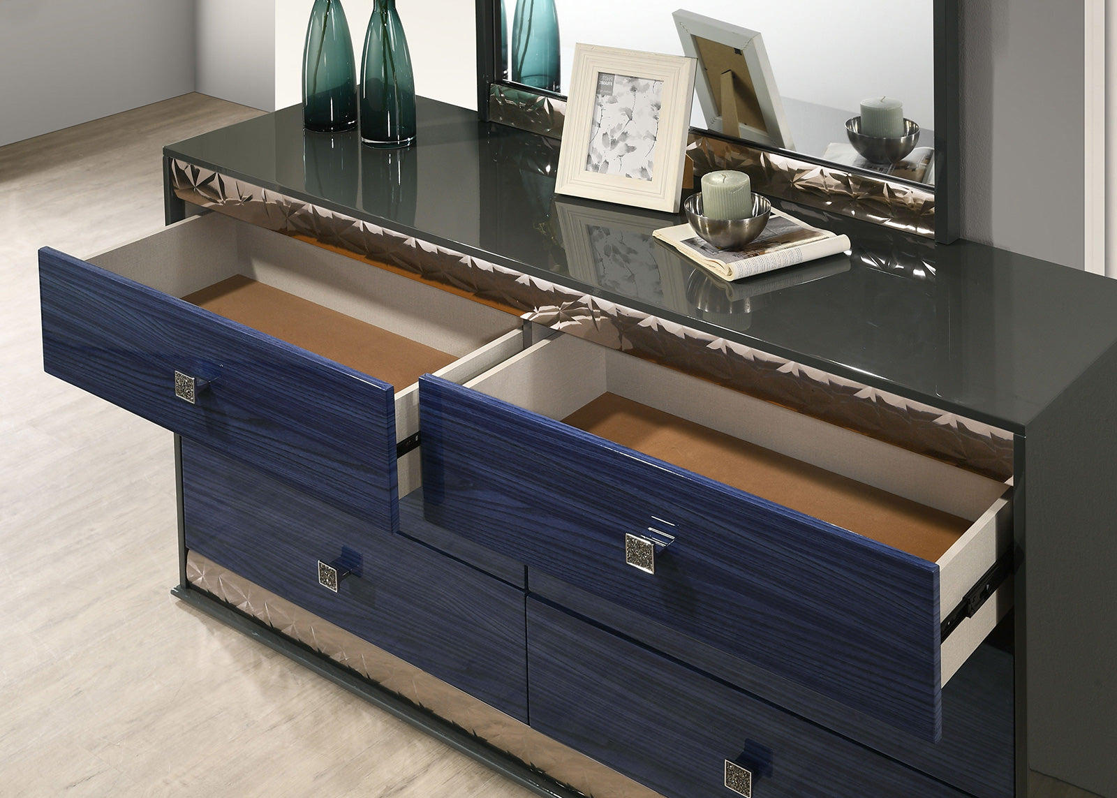 Morcote Ash Gray/Indigo Blue Queen 4 Piece Bedroom Set