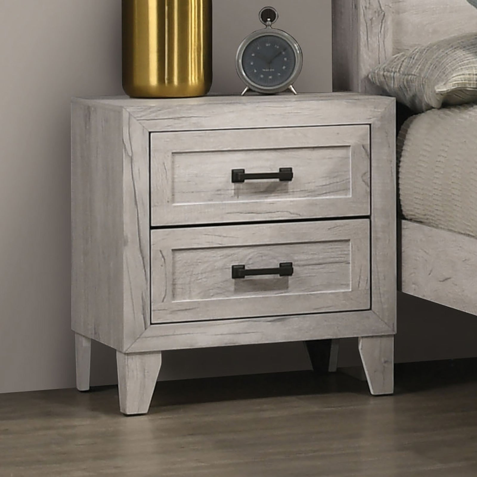 Mysen White Wash 5 Pc. Queen Bedroom Set w/ 2NS