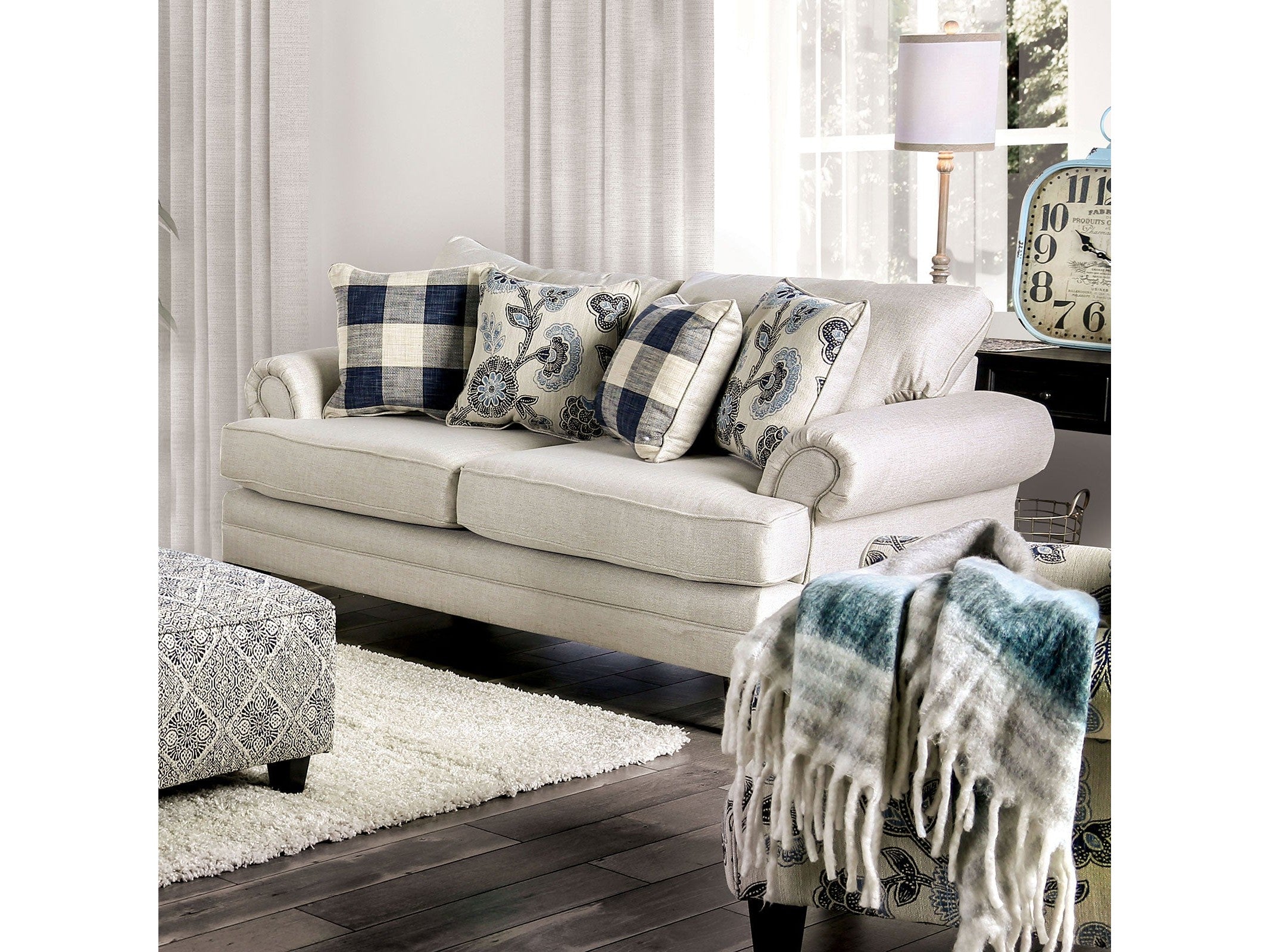Nash Ivory Loveseat