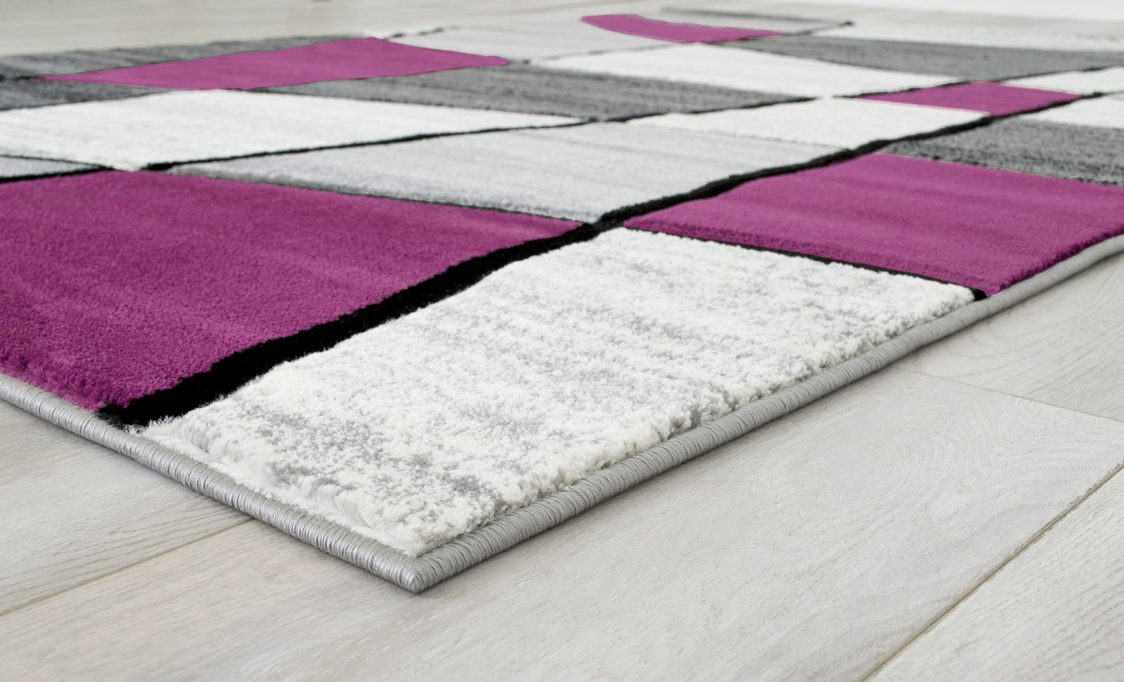 Niksar Gray/Purple 5' X 7' Area Rug