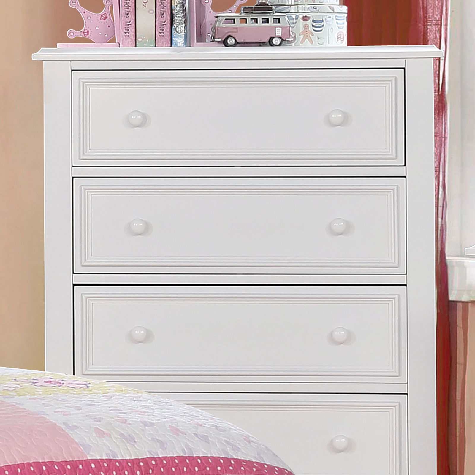 Olivia White Chest