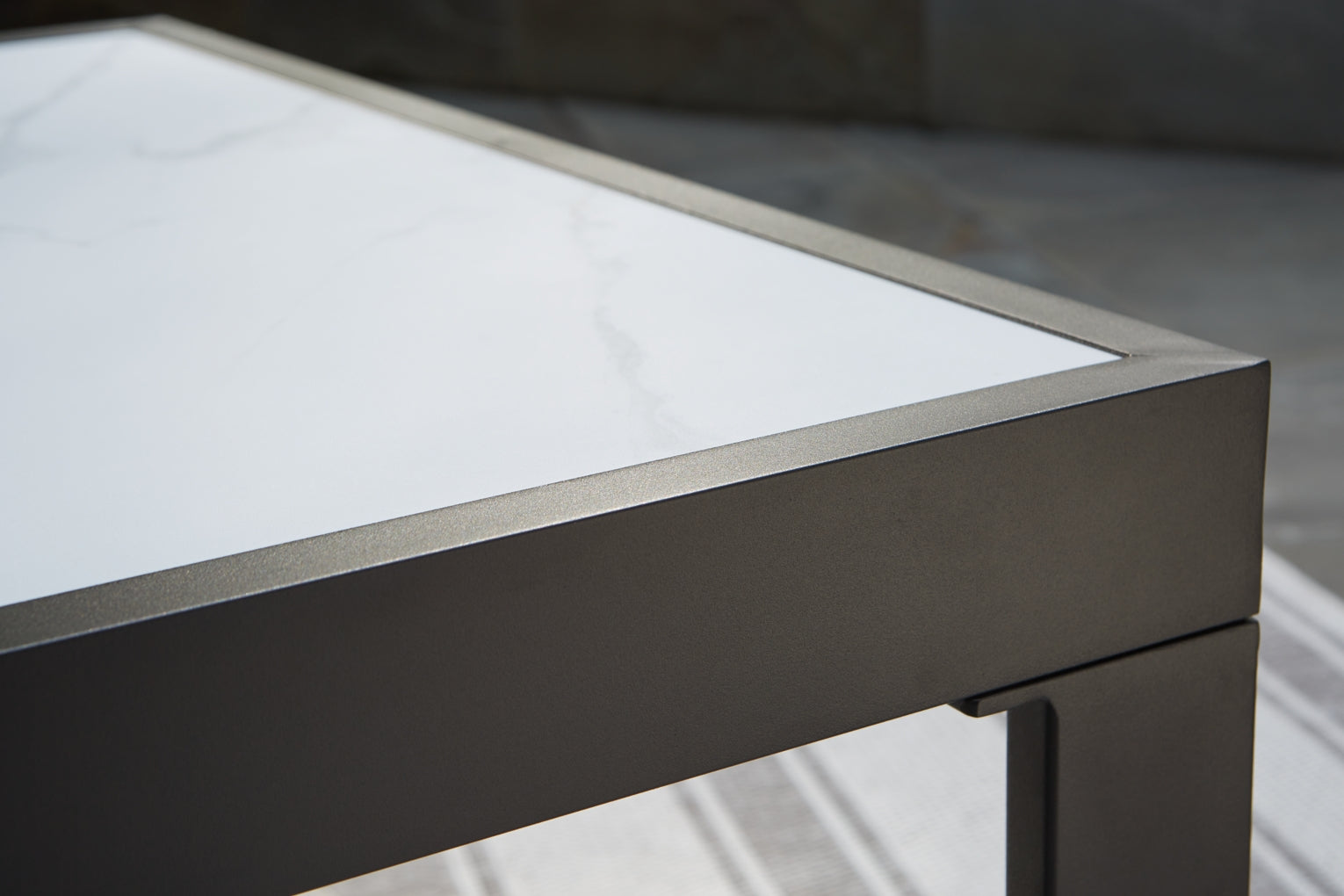 Beachloft Ottoman with Cushion