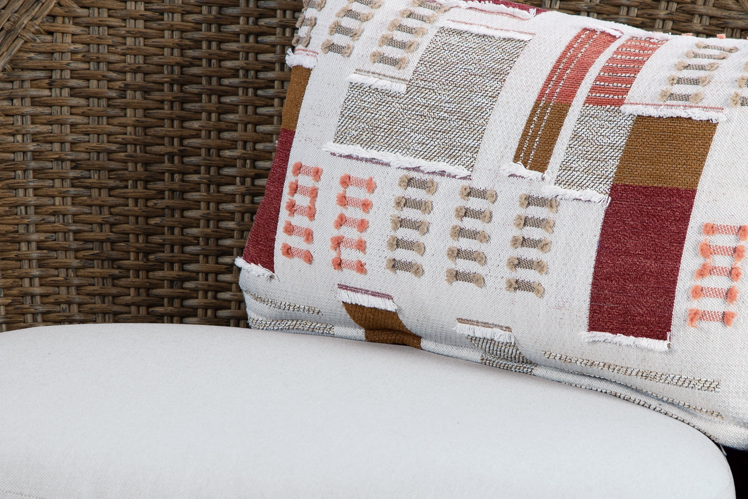 Cardiff Beach Love/Swivel Chairs Set (3/CN)