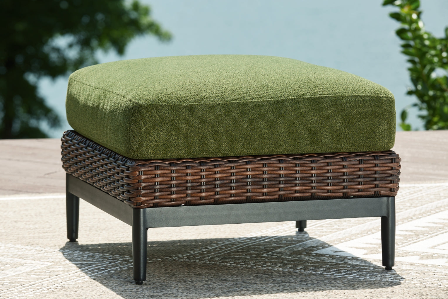 Horizon Hall Outdoor Seating