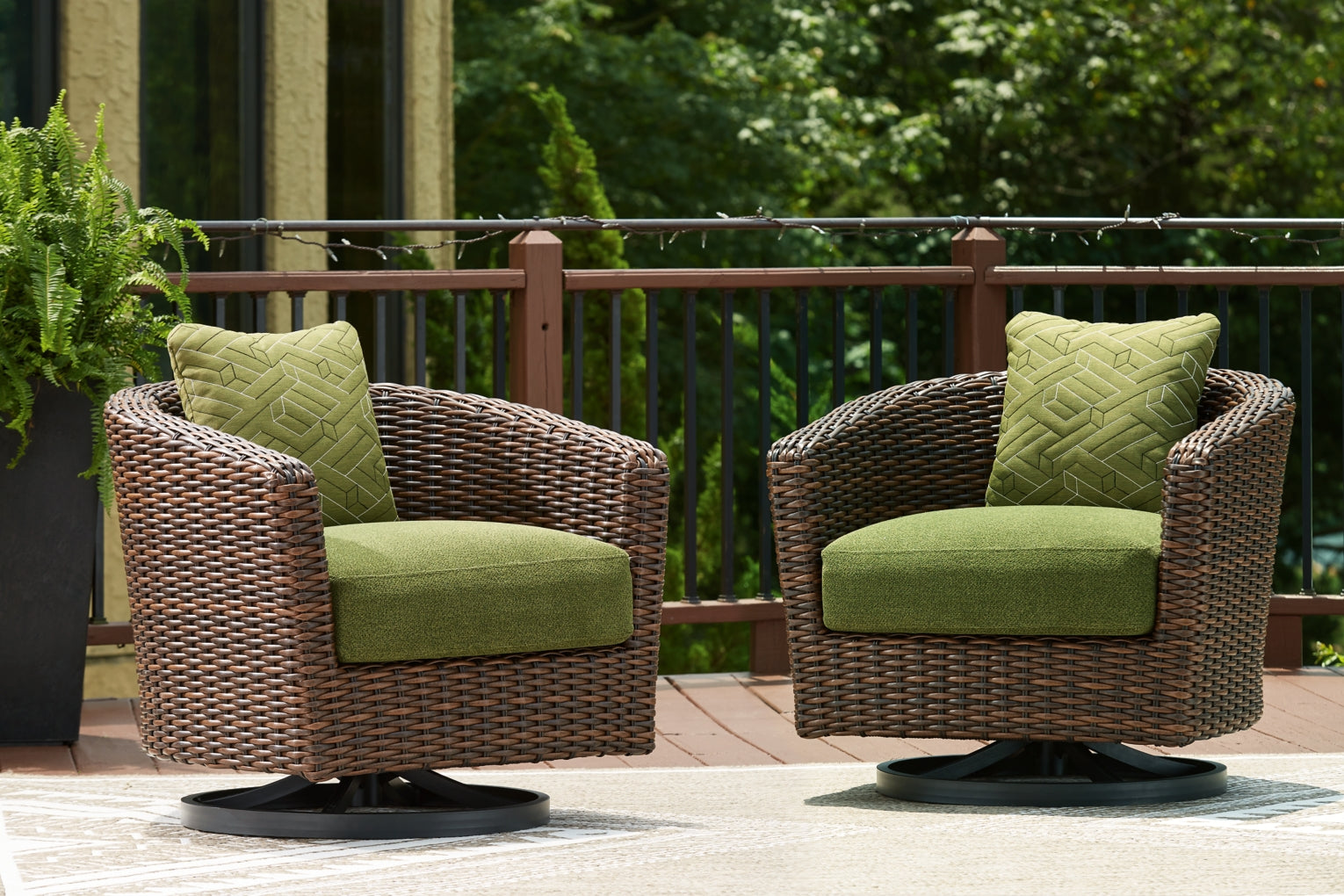 Horizon Hall Outdoor Seating
