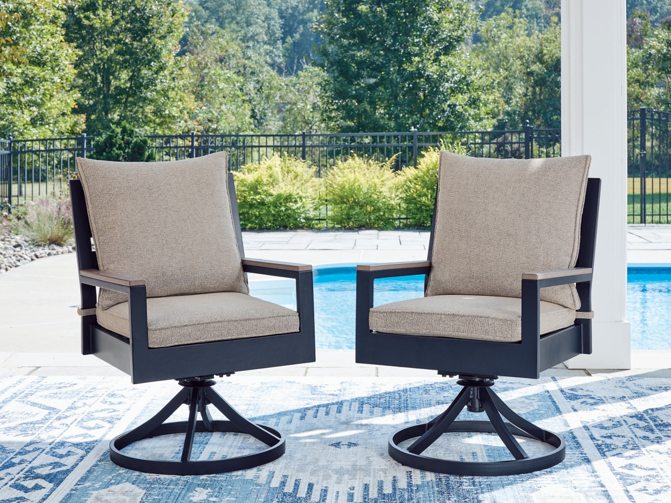 Mabry Shores Swivel Chair w/Cushion