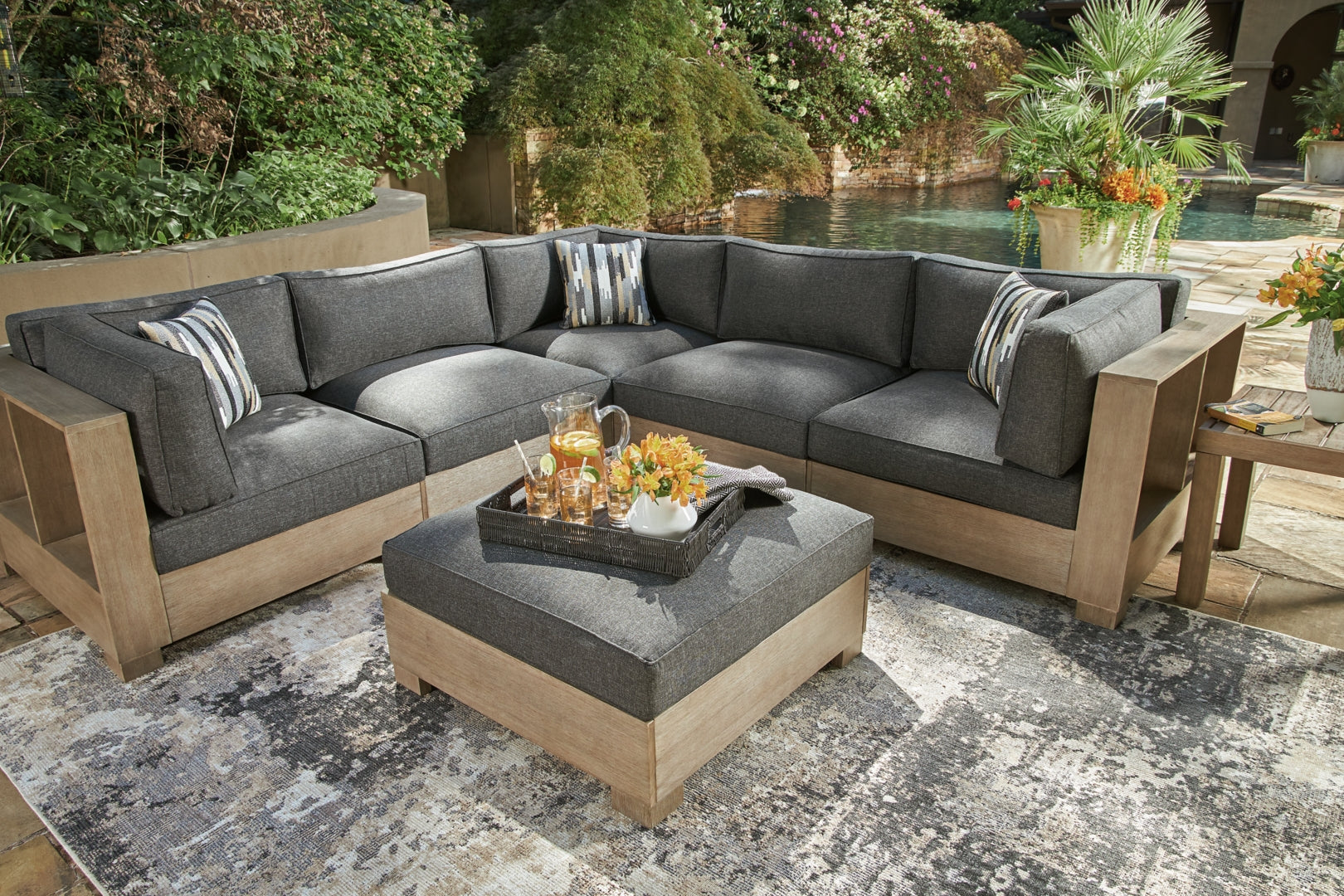 Citrine Park 4-Piece Outdoor Sectional