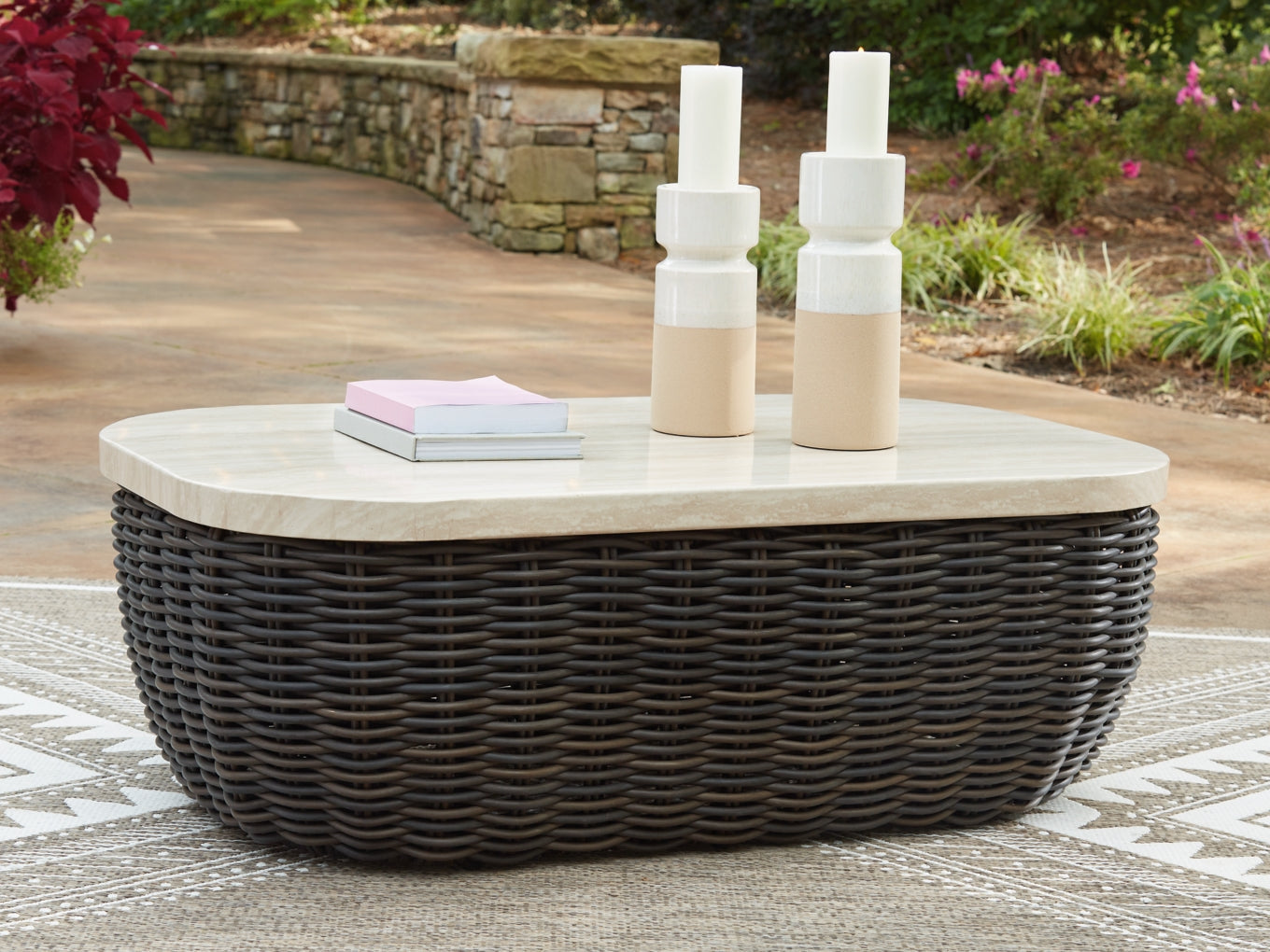 Kimora Table