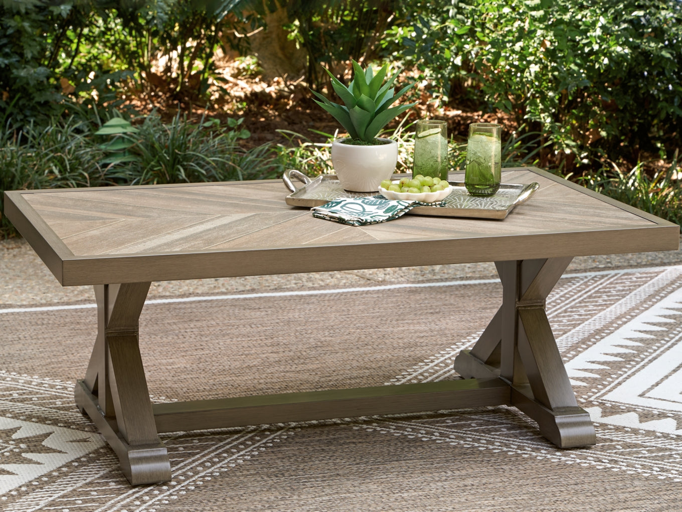 Revare Beach Table