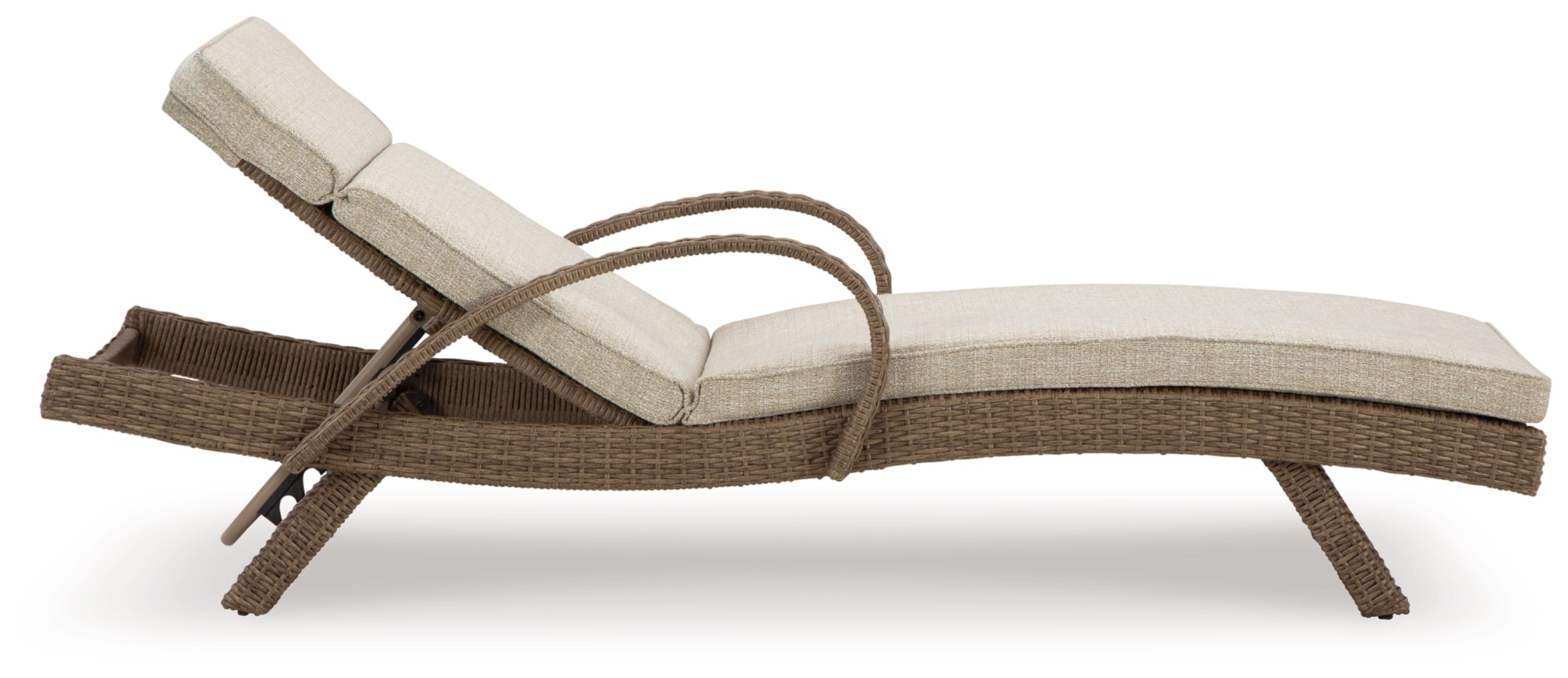 Beachcroft Chaise Lounge with Cushion
